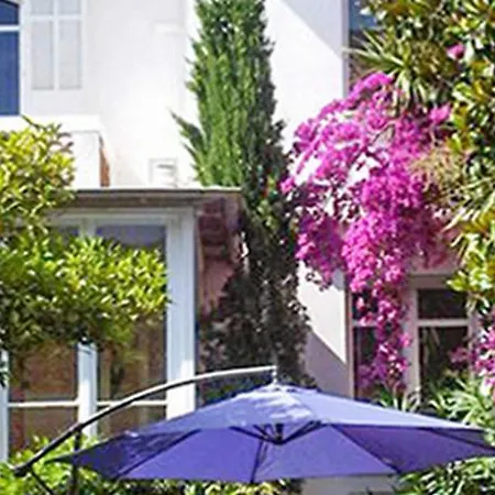villa Rue Velasquez