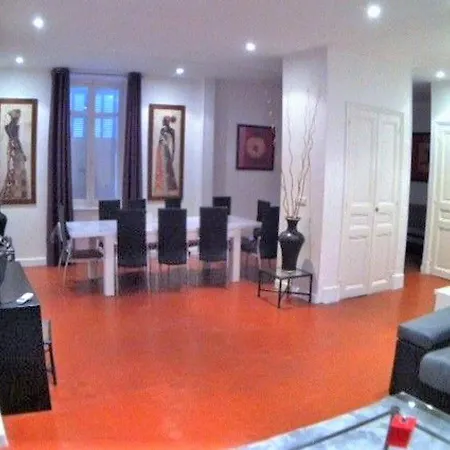 villa Rue Velasquez *